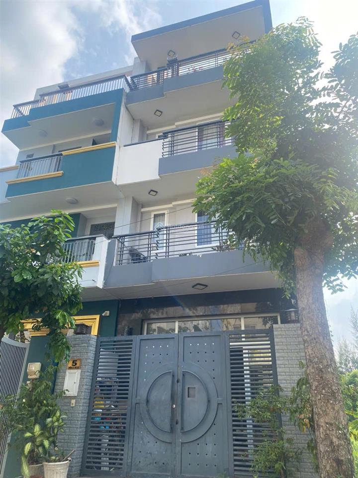 Cần bán gấp nhà 1 trệt 2 lầu + sân thượng kdc 13c greenlife  vị trí đẹp  giá thương lượng