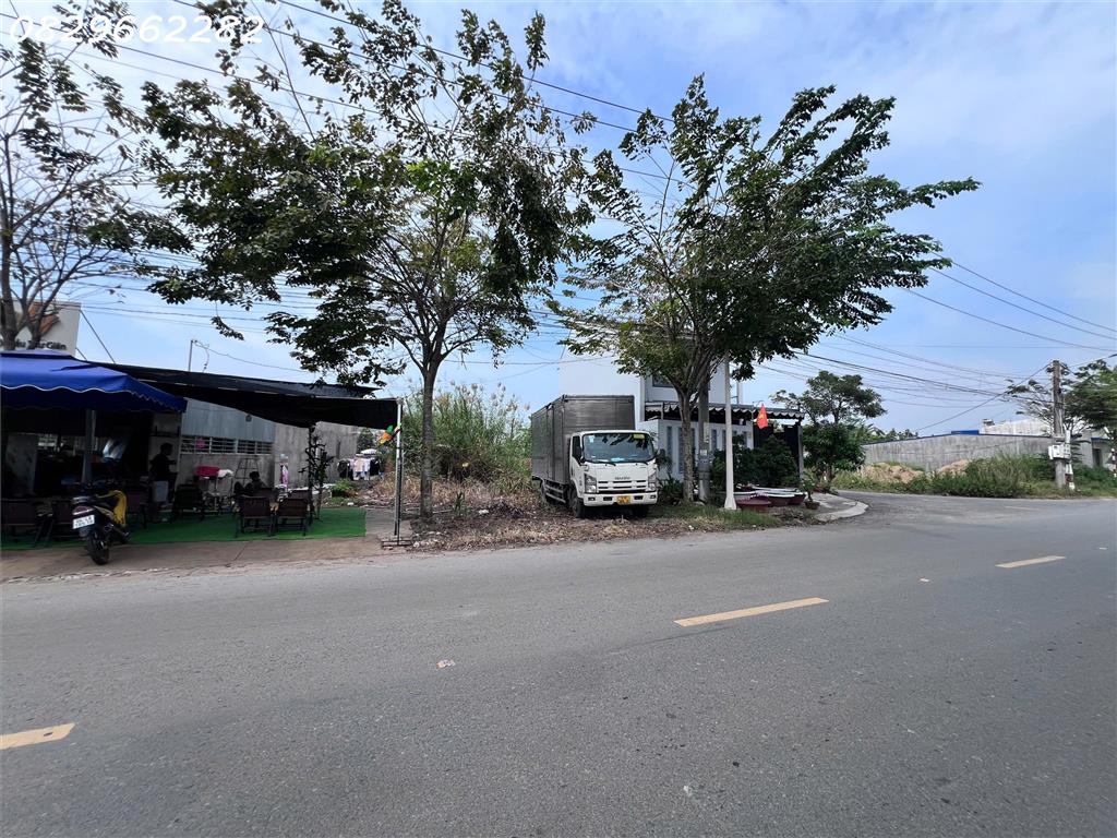 Bán Đất Ở Sổ Hồng 216m2 Nguyễn Chí Thanh, Tân Quy Tây, TP Sa Đéc. Hướng Đông, giá 3.4 tỷ.