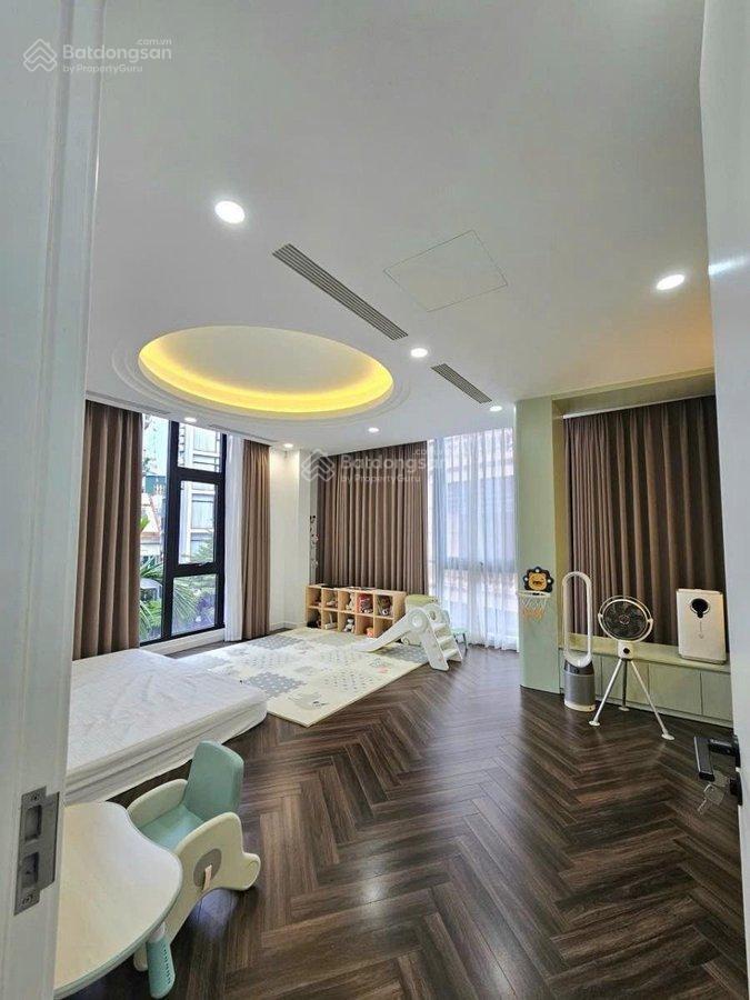 Bán nhà ba đình, phố vip, ô tô tránh, lô góc, thang máy, 60m x 6t, giá 27,5 tỷ