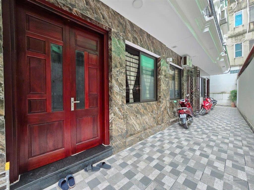 Nhỉnh 7 tỷ nhà tây hồ, 35m, 5t, ở ngay, ngõ nông, trung tâm tiện ích