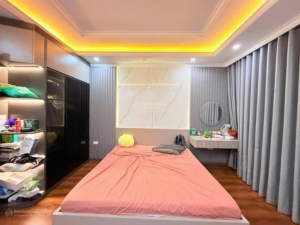 Hơn 9 tỷ nhà đẹp lạc long quân, tây hồ 34m, 5 tầng, ngõ rộng sát đường lớn