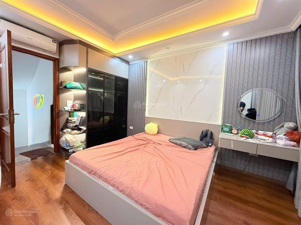 Hơn 9 tỷ nhà đẹp lạc long quân, tây hồ 34m, 5 tầng, ngõ rộng sát đường lớn