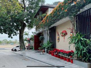 Đông anh biệt thự 180m2, phân lô vỉa hè, trung tâm thị trấn. tương lai sáng