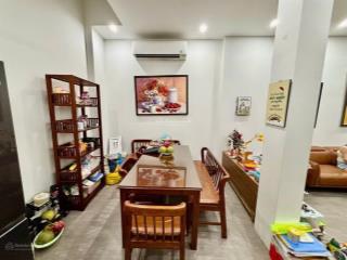 Bán nhà trần quốc hoàn, cầu giấy 60m x 5t x mt6m, giá 24 tỷ, phân lô vỉa hè ô tô