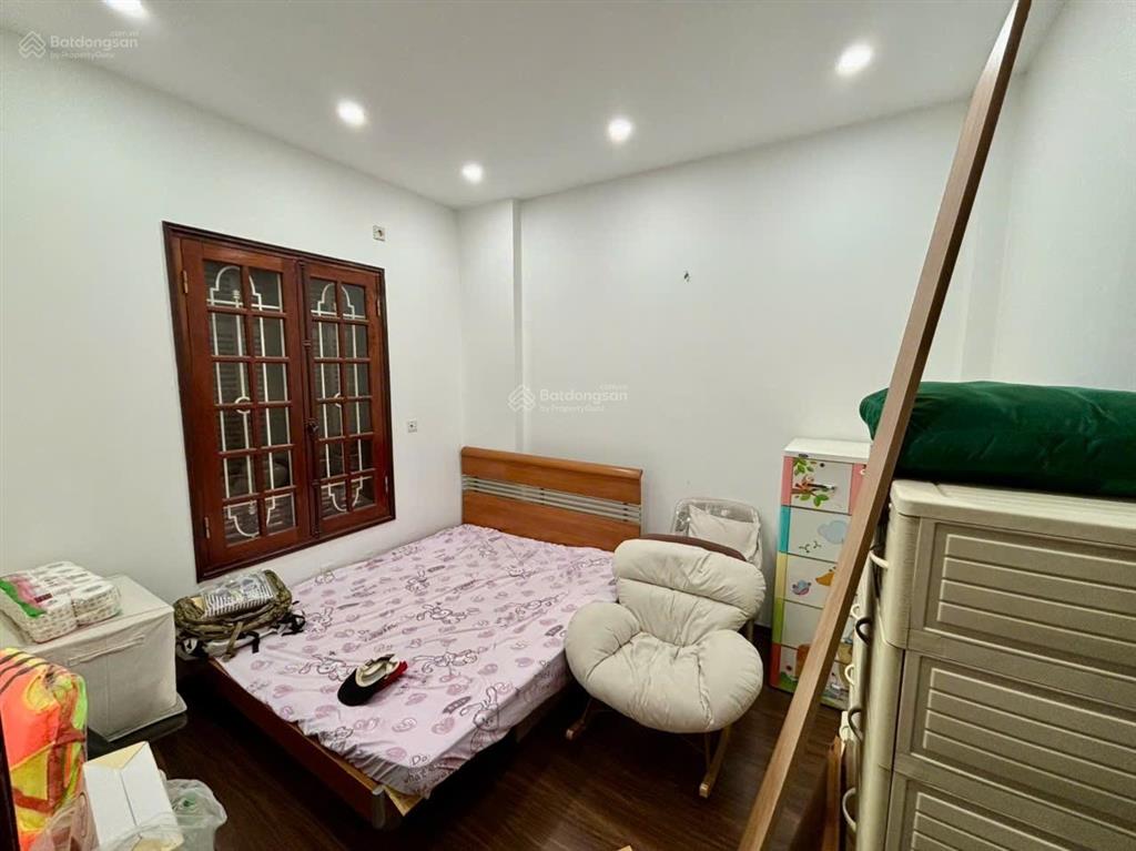 Bán nhà trần quốc hoàn, cầu giấy 60m x 5t x mt6m, giá 24 tỷ, phân lô vỉa hè ô tô