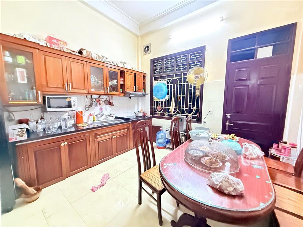 Phân lô cầu giấy, 59m x 5t giá 21,6 tỷ, ô tô, thông thoáng, an ninh tốt