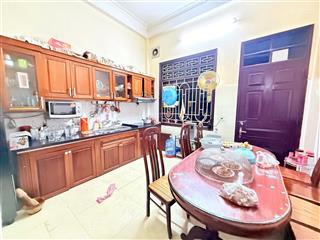 Phân lô cầu giấy, 59m x 5t giá 21,6 tỷ, ô tô, thông thoáng, an ninh tốt