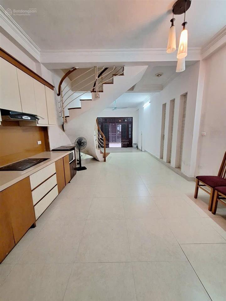 Phân lô hoàng quốc việt, cầu giấy 50m x 5t, 2 thoáng, 19 tỷ ô tô, dân trí cao