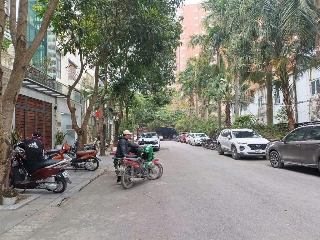Phân lô phố trung hòa, cầu giấy 65m x 6t x 5,2m ô tô, vỉa hè, thang máy