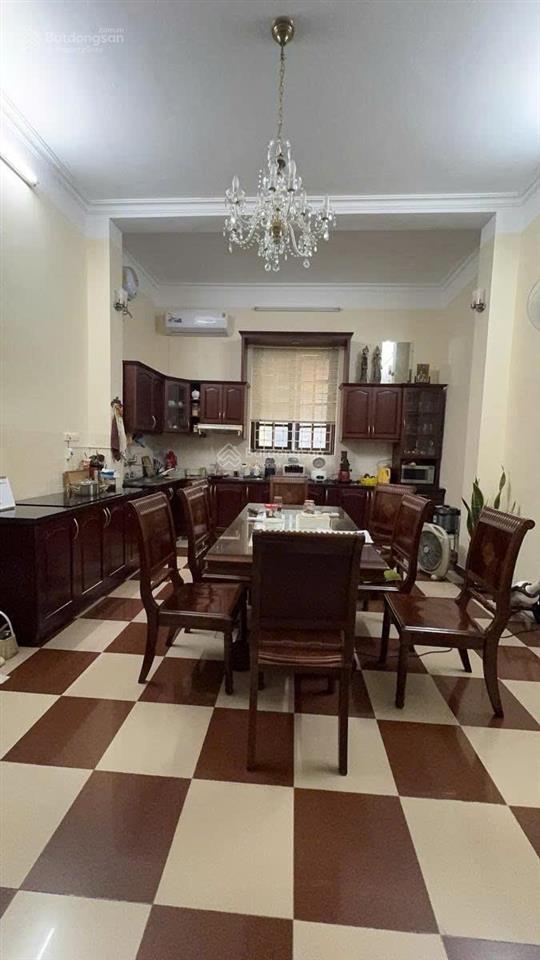 Duy tân, cầu giấy 55m x 5t, phân lô vỉa hè ô tô tránh đỗ, kinh doanh, giá 24 tỷ