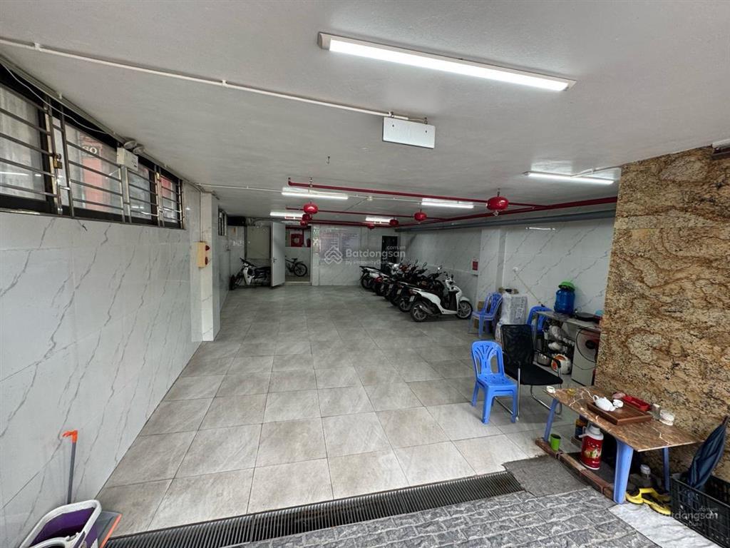 Mặt phố quận tây hồ, 9 tầng, 100m, vỉa hè, ô tô, kinh doanh