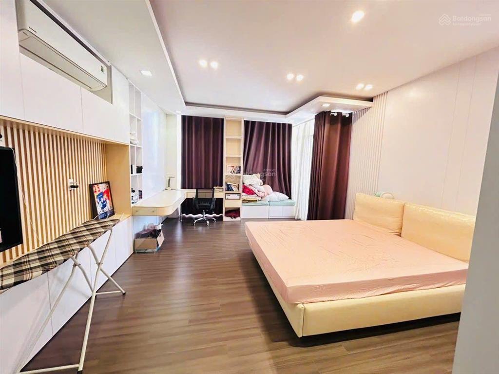 Mặt phố quận tây hồ, 9 tầng, 100m, vỉa hè, ô tô, kinh doanh