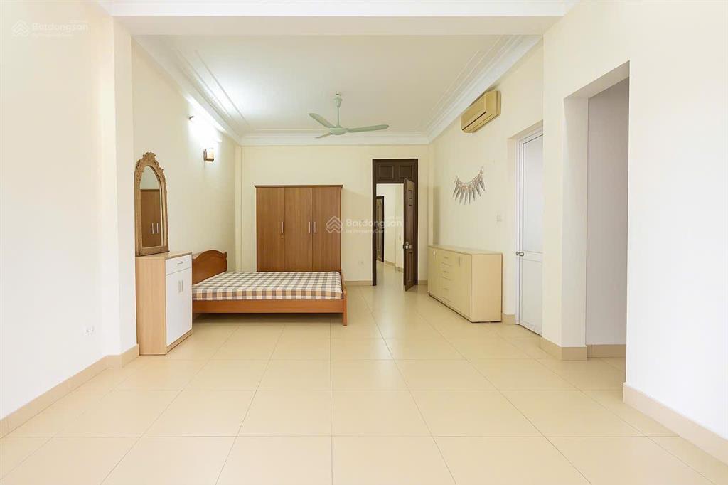 Mặt phố trung hoà, cầu giấy 55m x 4t x 6m vỉa hè rộng, ô tô dừng đỗ, kinh doanh