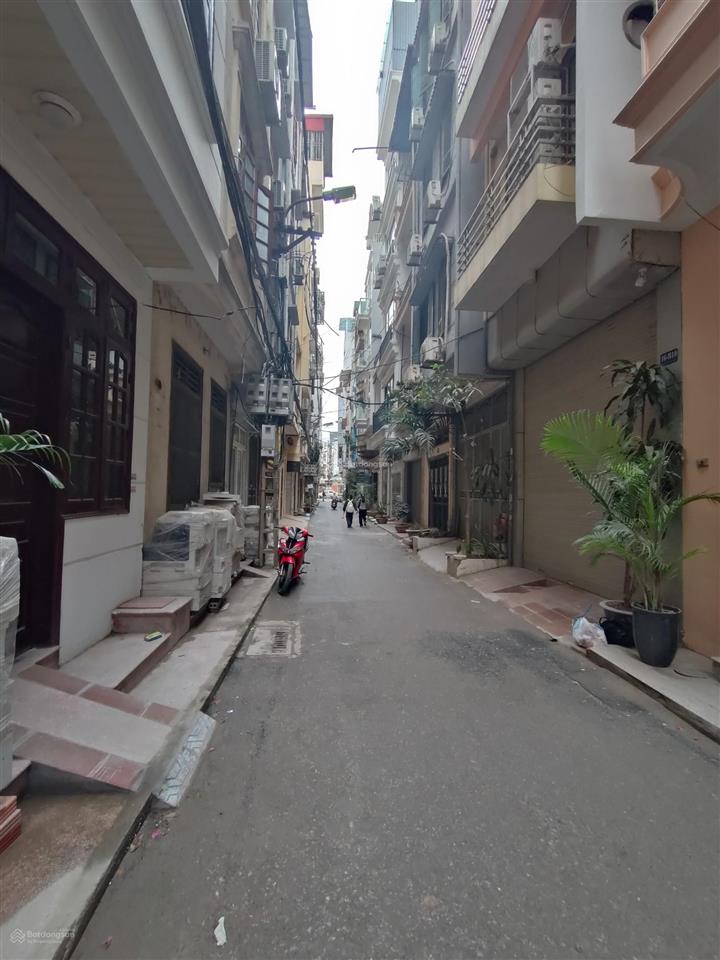 Bán nhà phố duy tân, cầu giấy 47m, 5 tầng, 20 tỷ phân lô, ô tô, kinh doanh