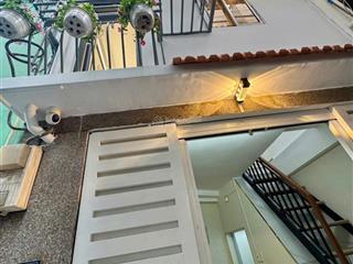 Chính chủ gửi nhà mới 3 tầng trần khắc chân tân định quận 1 chỉ 2.5tỷi