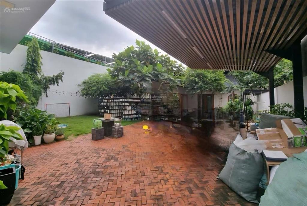 Cho thuê tòa nhà văn phòng trung tâm thủ dầu một
 diện tích  15x56(840m2)
 xây dựng  800m2 sàn