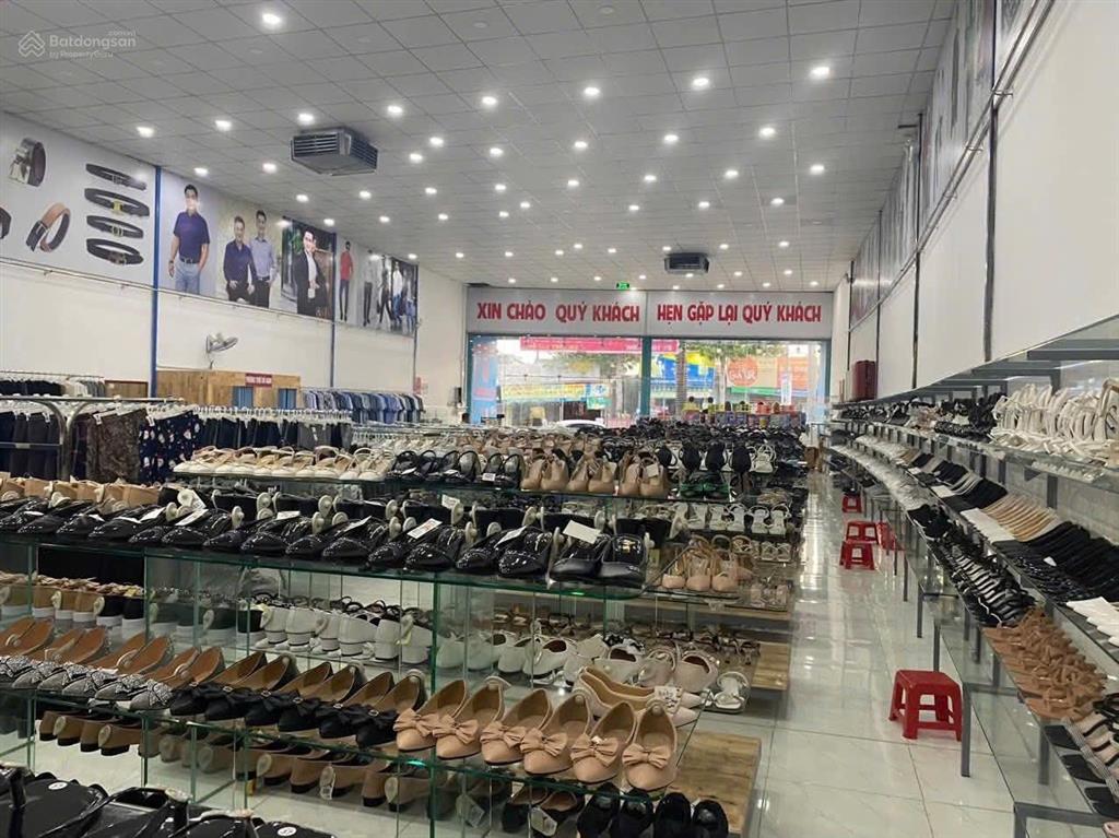 Cho thuê mặt bằng 490m2 trung tâm thủ dầu một