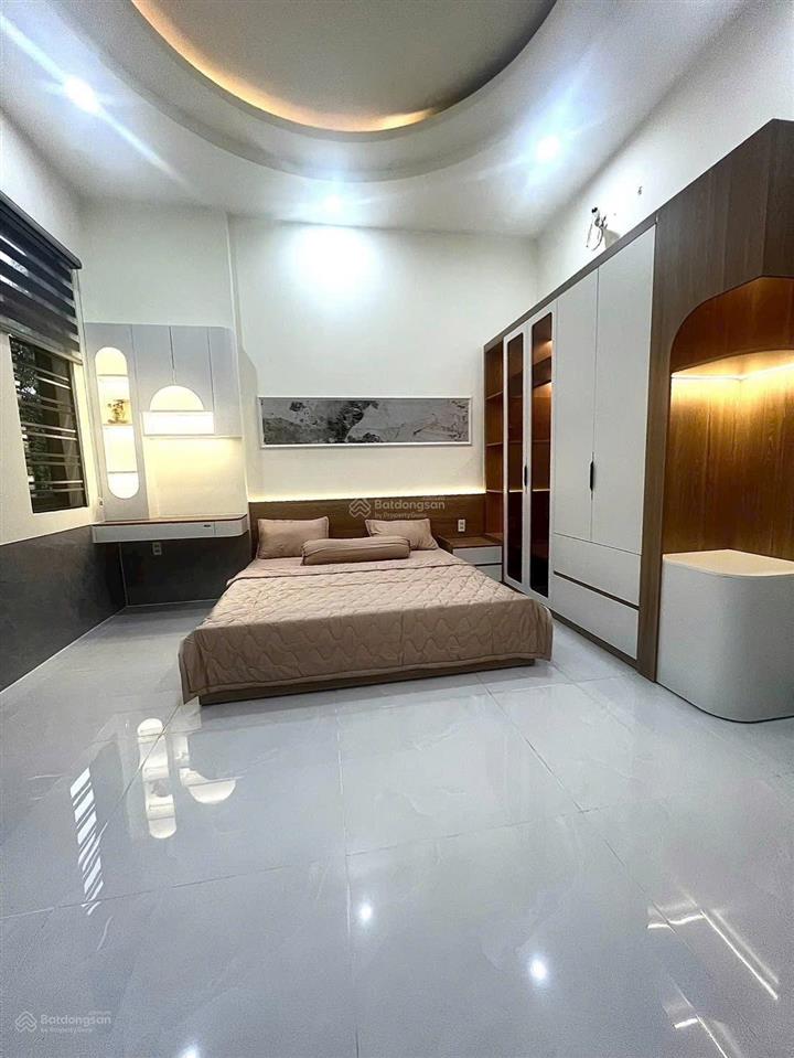 Nhà mặt tiền kinh doanh đường số 51, phú tân, ngay trung tâm thành phố mới bình dương