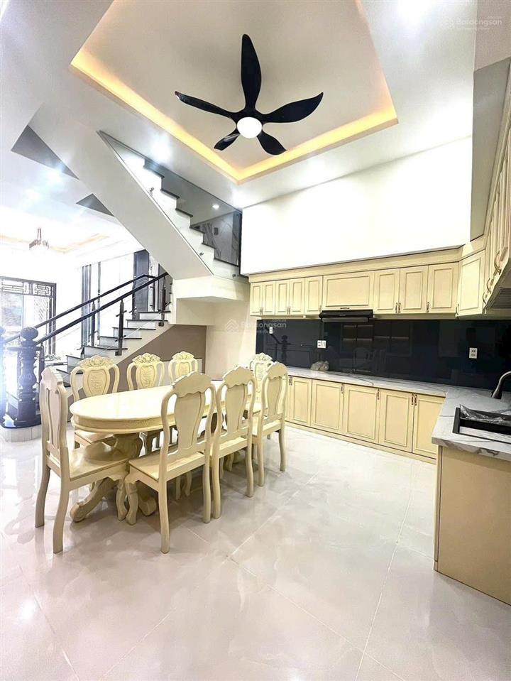 Nhà mặt tiền kinh doanh đường số 51, phú tân, ngay trung tâm thành phố mới bình dương