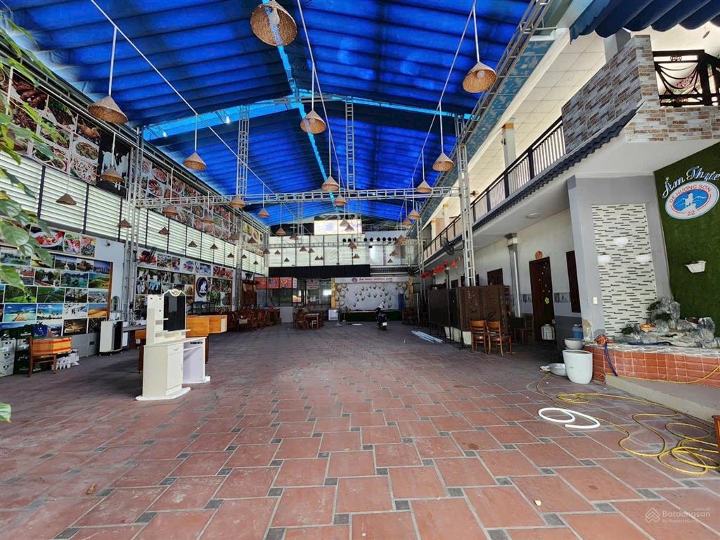 Cho thuê mặt bằng vip trung tâm thủ dầu một  diện tích 750m² (có lửng), ngang 20m