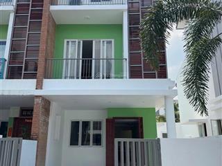 Cho thuê nhà mớ 100%, căn góc suncasa gần thành phố mới  diện tích 7x19, 1 trệt 2 lầu  căn góc