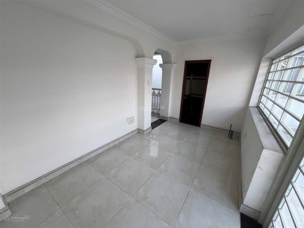 Cho thuê nhà phố bạch đằng phú cường, thủ dầu một diện tích 6x20m, 1 trệt 2 lầu sân thượng