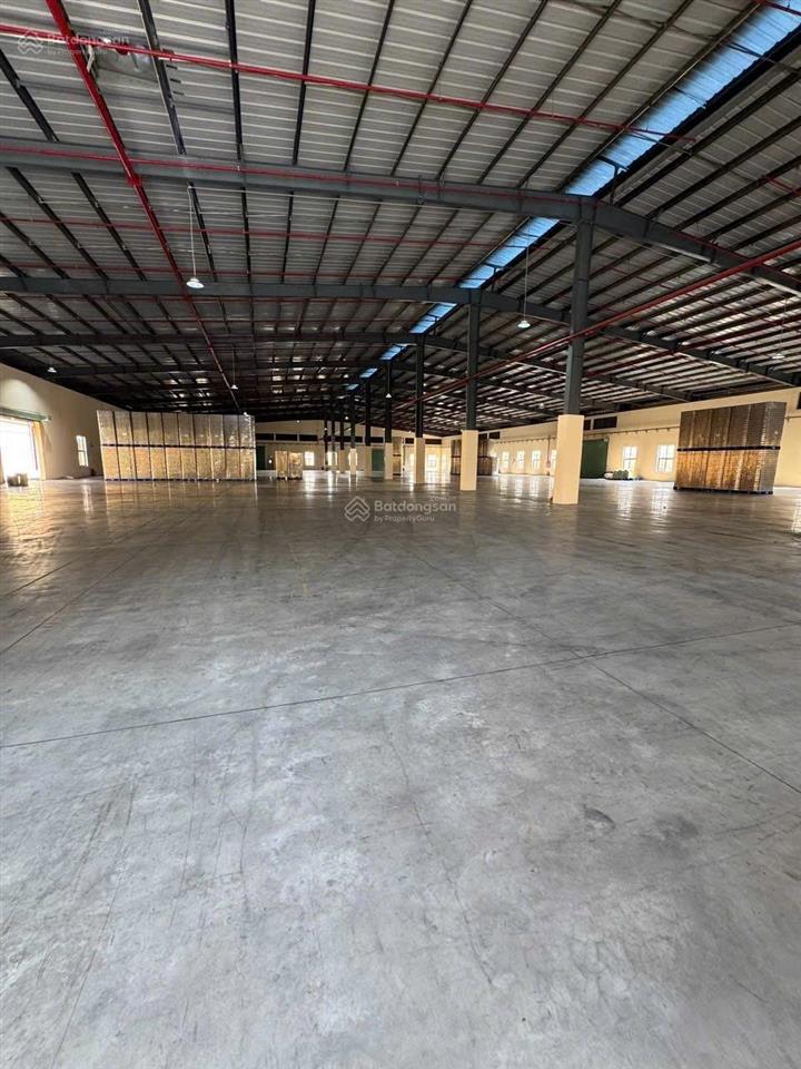 Cho thuê kho 2200m2 trong kcn vsip 2 bình dương