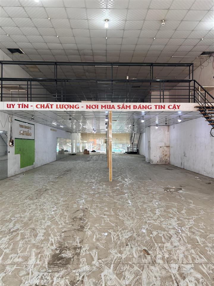 Cho thuê mặt bằng 500m2 kho khánh bình, tân uyên