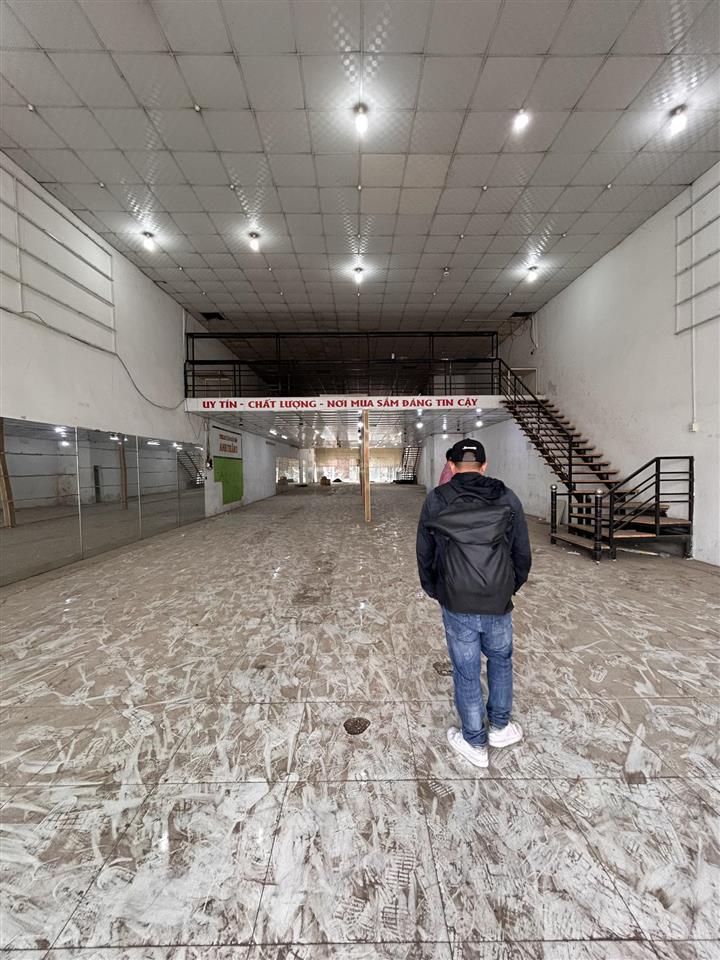 Cho thuê mặt bằng 500m2 kho khánh bình, tân uyên