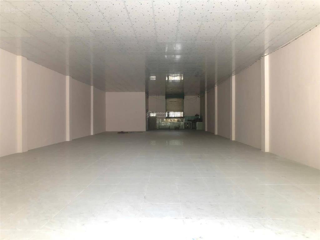 Cho thuê mặt bằng 300m2 trung tâm tp thủ dầu mộ