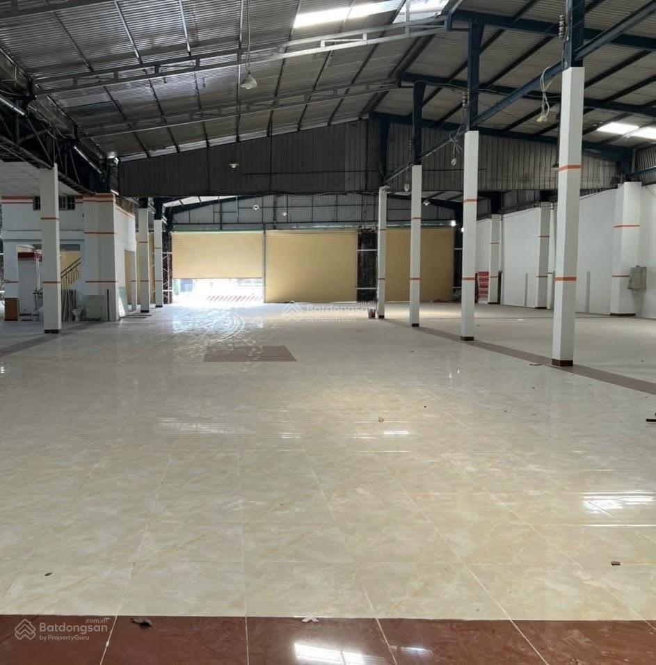 Cho thuê kho mặt tiền quốc lộ 13 ,thủ dầu một bình dương  diện tích 31x71 (~2.200 m)