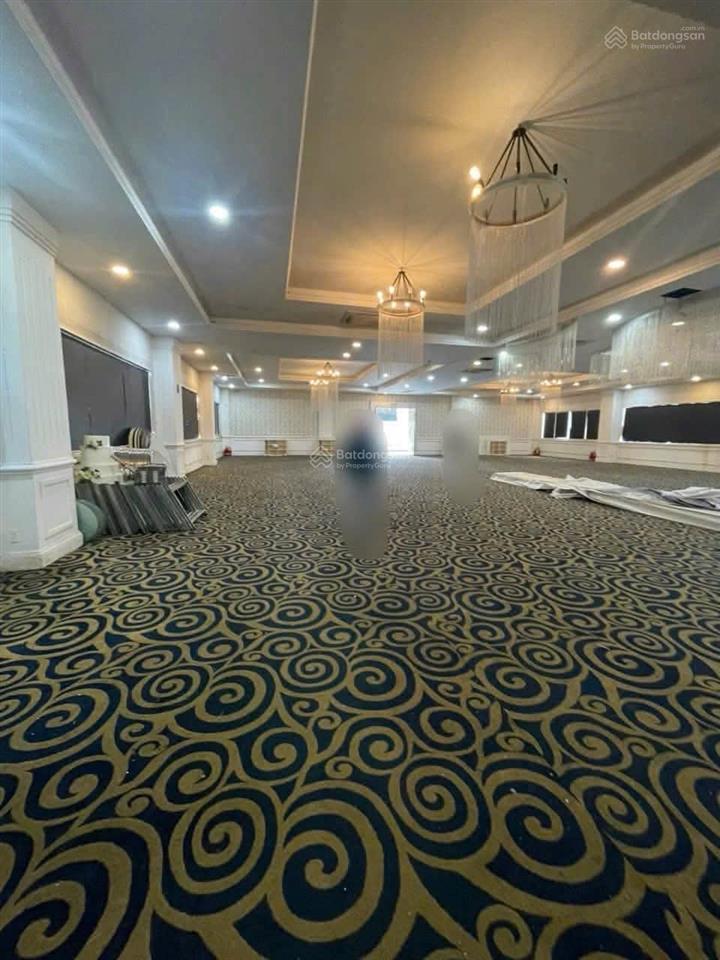 Cho thuê tòa nhà 2.400m2 sàn hiệp thành, trung tâm thủ dầu một