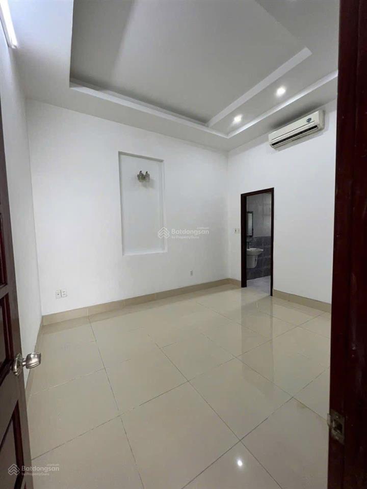 Cho thuê căn góc kdc phú hoà thủ dầu một  bình dương  diện tích 10 x 20m  tk 1 trệt, 1 lầu