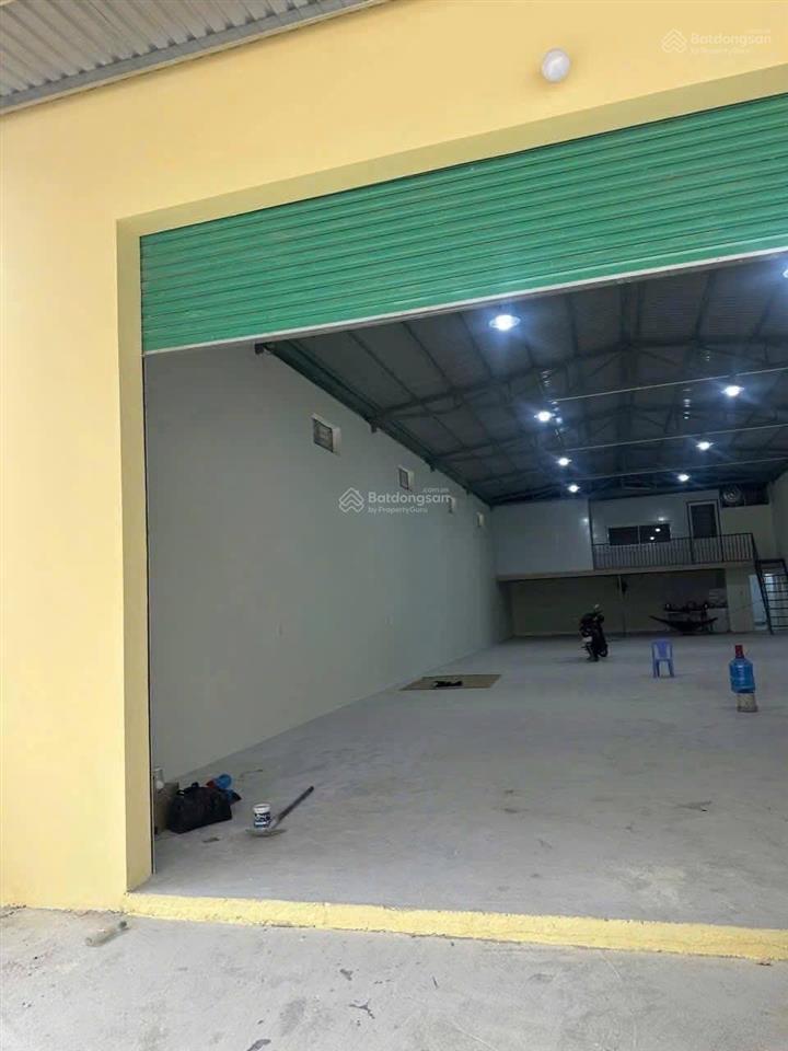 Cho thuê xưởng gần thành phố mới bình dương
 diện tích xưởng 300m2, sân rộng 150m2