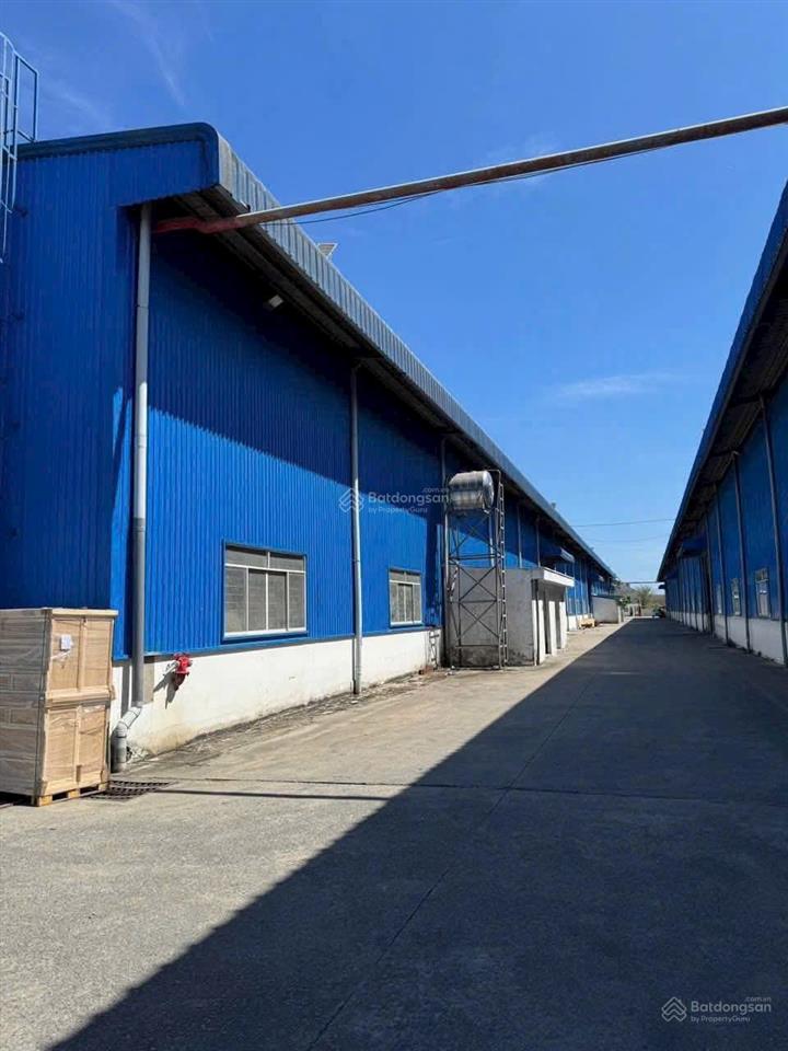 Bán nhà xưởng phú giáo  bình dương
 tổng diện tích đất 34.000m2
 nhà xưởng 20.973m2