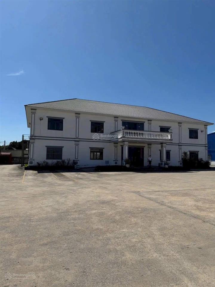 Bán nhà xưởng phú giáo  bình dương
 tổng diện tích đất 34.000m2
 nhà xưởng 20.973m2