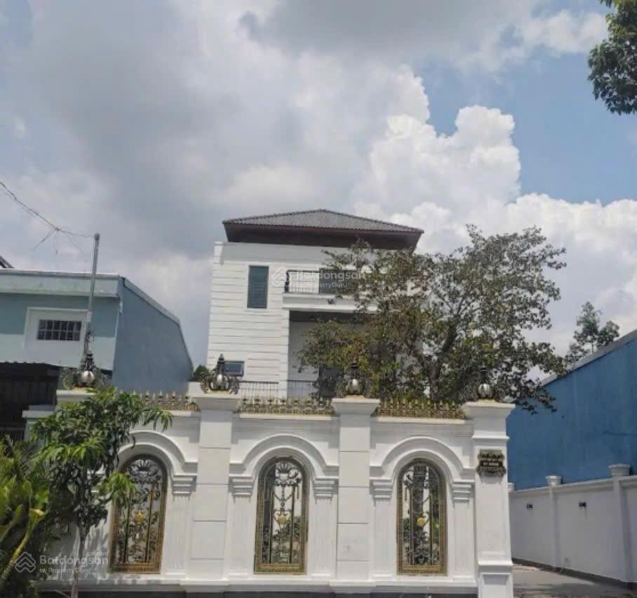 Cho thuê biệt thự phường hoà phú  thủ dầu một bình dương.
 gần trung tâm hành chính tỉnh