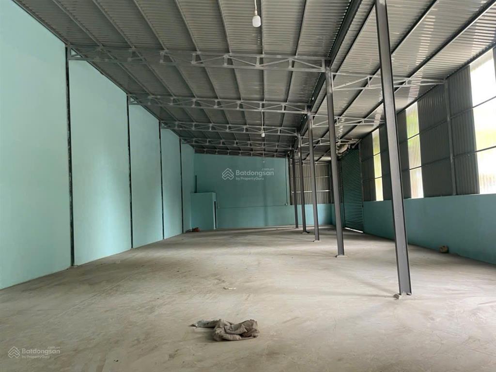 Cho thuê kho mới phú tân gần thành phố mới bình dương
 diện tích 300m²  góc 2 mặt tiền