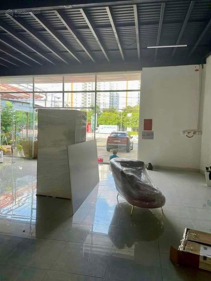 Cho thuê mặt bằng mặt tiền quốc lộ 13 trung tâm thuận an, bình dương