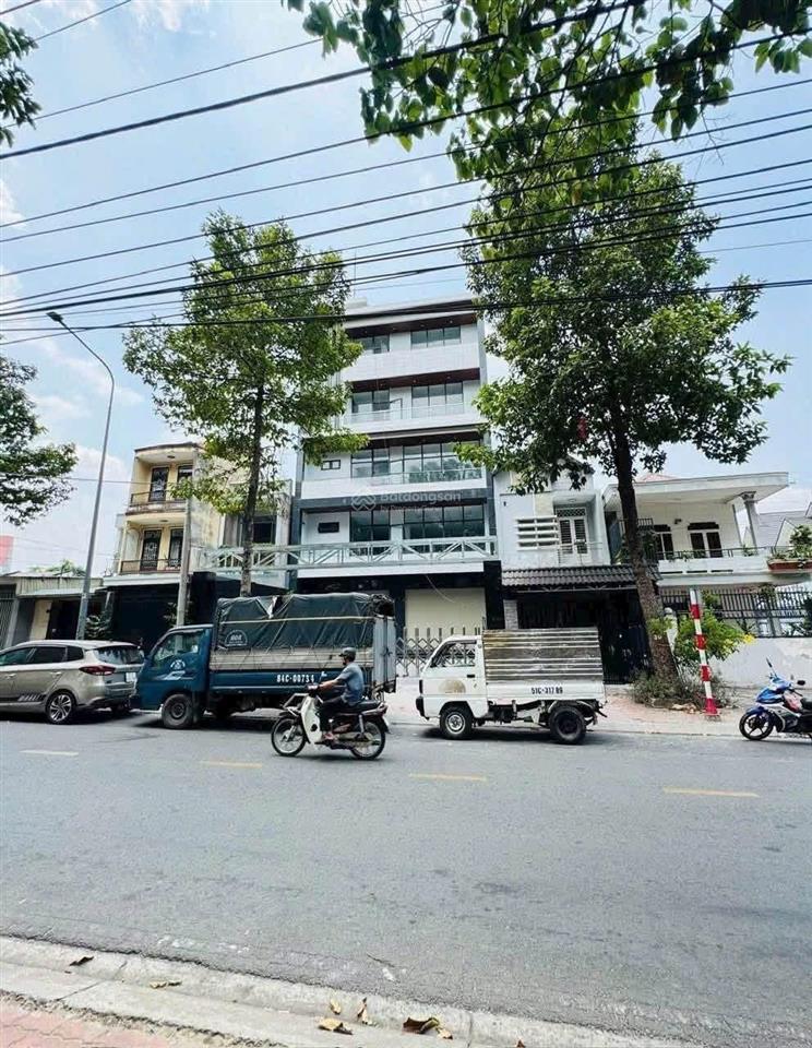 Cho thuê tòa nhà mới 100% tt thủ dầu một  bình dương