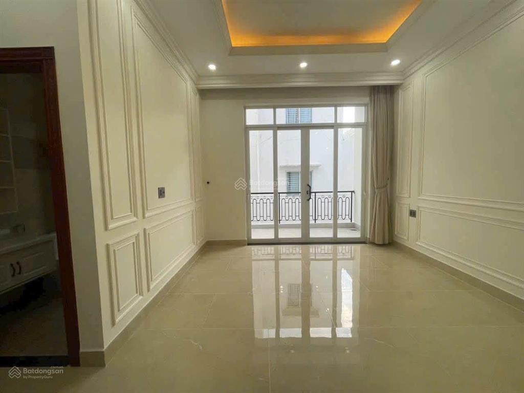 Cho thuê nhà 1 trệt 2 lầu kdc phú hoà 1  thủ dầu một  bình dương  gần tttm becamex