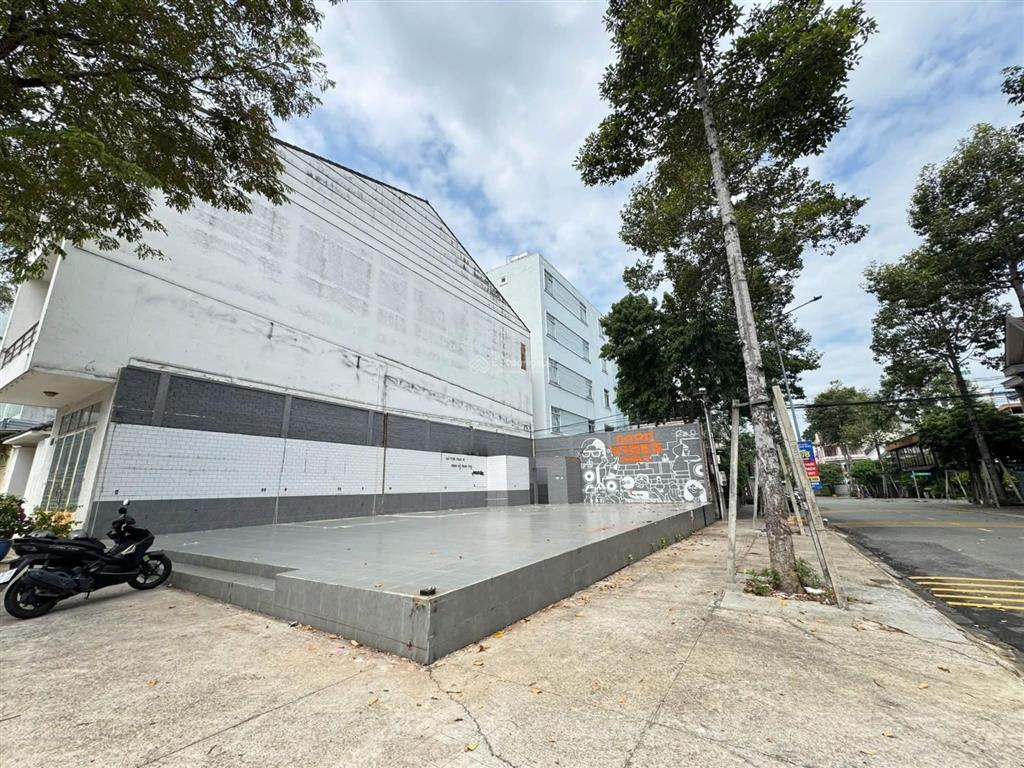Cho thuê lô góc 200m2 trục chính kdc chánh nghĩa, thủ dầu một, bình dương