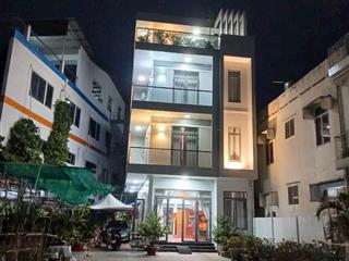Cho thuê mặt bằng 4 tầng mặt tiền trung tâm thủ dầu một. diện tích đất 430m2, tổng sàn 670m2
