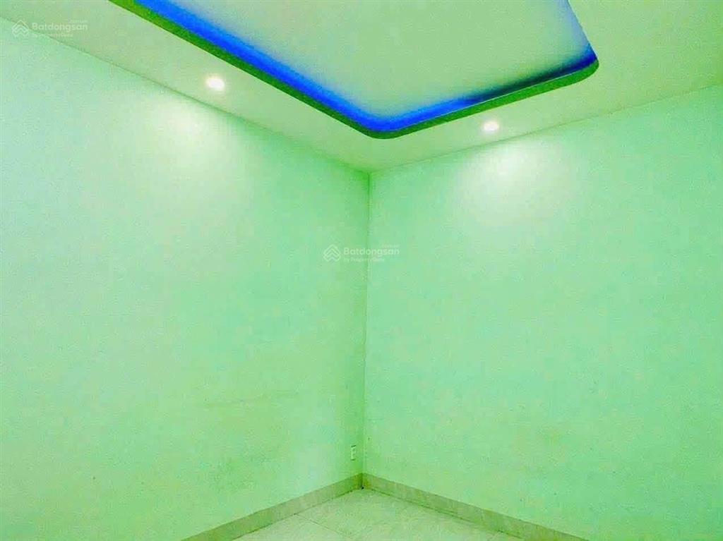 Cho thuê nhà mặt tiền gần vòng xoay hiệp thành 3, thủ dầu một, bình dương