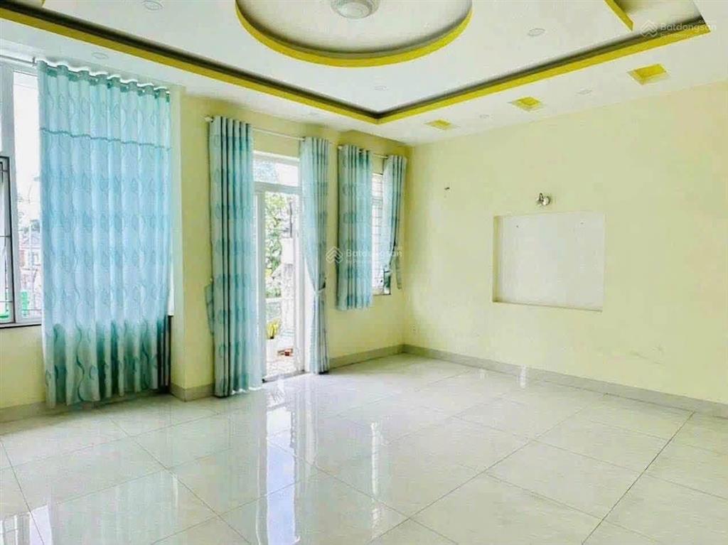 Cho thuê nhà mặt tiền gần vòng xoay hiệp thành 3, thủ dầu một, bình dương
