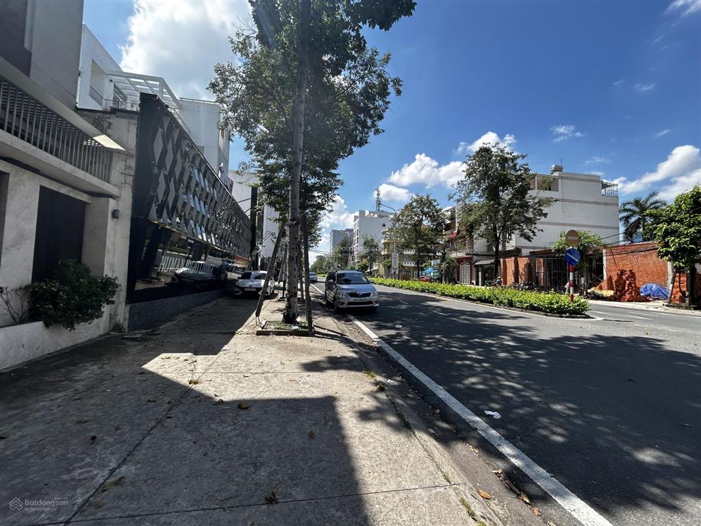 Cho thuê 100m2 đất trống đường hoàng văn thụ, phường chánh nghĩa, thành phố thủ dầu một