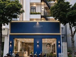 Cho thuê toà nhà 1 trệt 3 lầu chánh nghĩa  thủ dầu một  diện tích đất  10x20