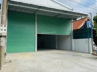 16tr/1 tháng, cho thuê kho gần thành phố mới bình dương
 diện tích 9x20m
 thiết kế phòng ngủ,