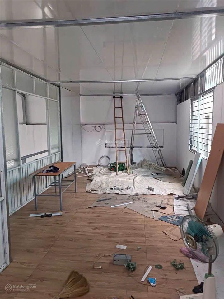 16tr/1 tháng, cho thuê kho gần thành phố mới bình dương
 diện tích 9x20m
 thiết kế phòng ngủ,