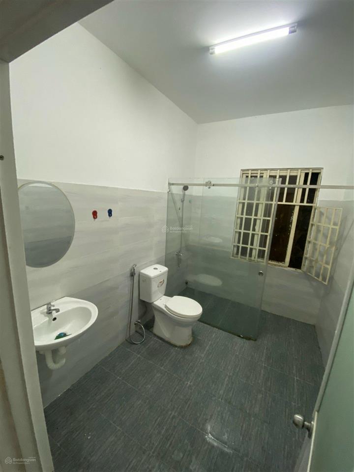 Cho thuê nhà kdc chánh nghĩa, thủ dầu một  diện tích 5x20, 1 trệt 2 lầu